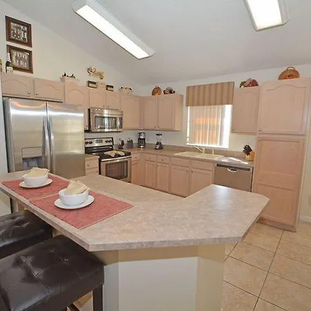Stunning 5 Bed Pool Home In Indian Creek Kissimmee Fl